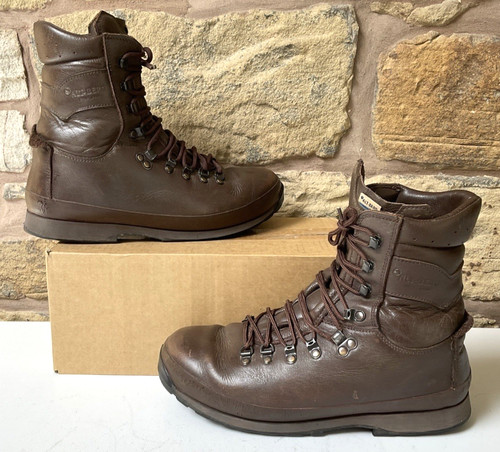 Altberg defender military - defender,