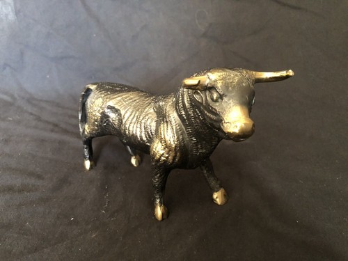 Vintage gilded bronze charging - bronze,