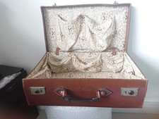 Vintage Mid Size Suitcase.