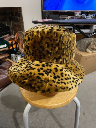 Gorgeous leopard faux - leopard, hat