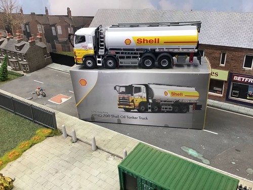 Scale hino 700 shell oil - scale,