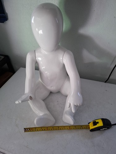 Child mannequin display - child,
