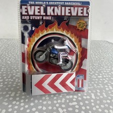 EVEL KNIEVEL AND STUNT BIKE - STUNTSTARS PULL CORD TOY paladone damage to packag