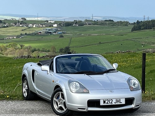 2000 toyota 8 - 2000, w