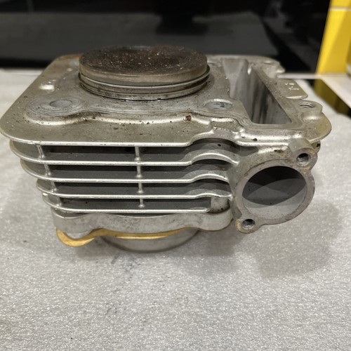 Yamaha ybr250 engine barrel - engine,