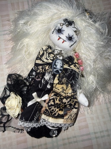 Artist hand made gothic girls - artist,