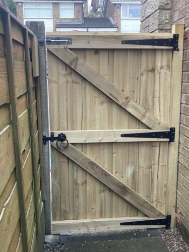 Pedestrian gates wooden - gates,,