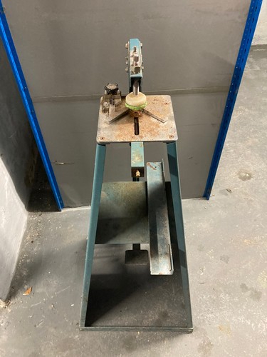 Picture framing equipment - framing,