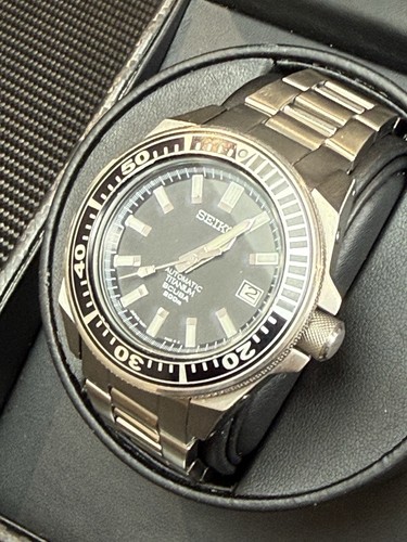 Seiko titanium 200m air diver - seiko,