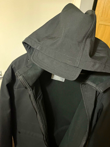 Peaceful hooligan men black - peaceful,
