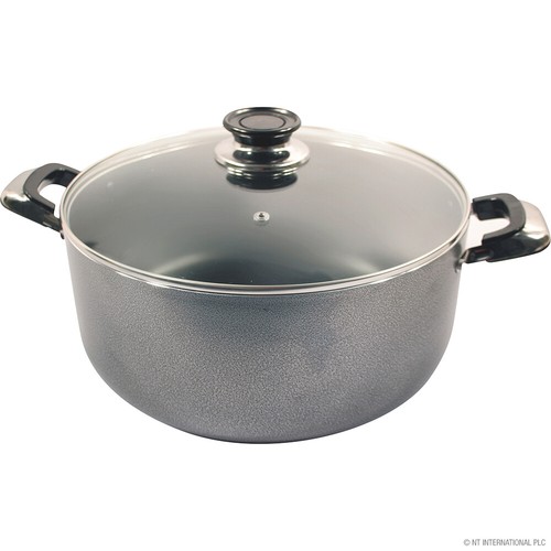 New 28cm non stick saucepan - new,
