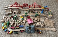 Huge Brio Wooden Train Set Bridges Cranes Tunnel Trains Carriages Shed 133 pcs