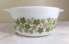 Pyrex Spring Blossom Crazy Daisy Casserole Dish #474 B, 1.5 Quart, 1970s