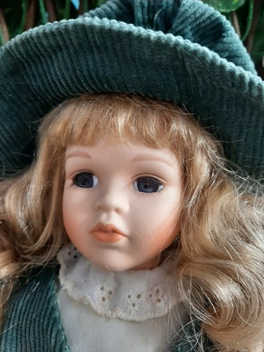 Rare porcelain doll penny - rare,