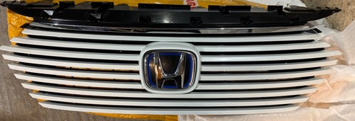 Honda front grille white - hr-v,