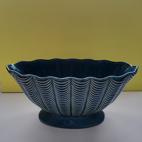 Dartmouth pottery mid - dartmouth, century