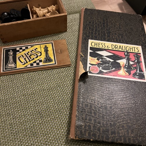 Vintage chess set london - set, k&c