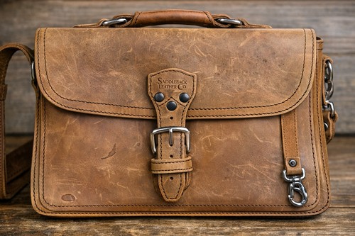 Saddleback leather classic - saddleback, co