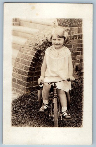 C1930 child girl - girl, ride