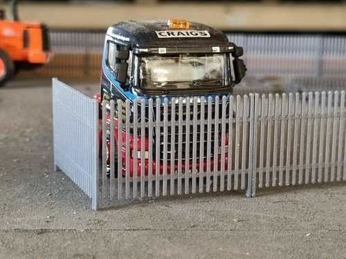 Scale security fencing - 1/76,