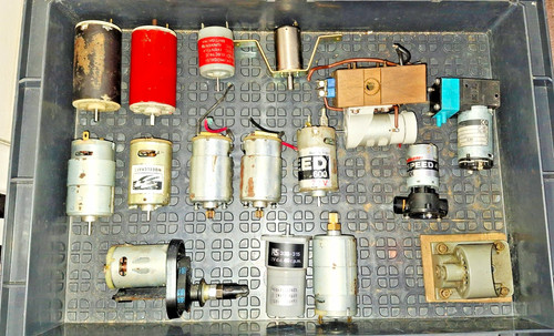 Model boat motors x15 job - model, lot