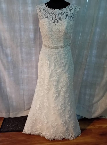 Wedding dress size - , ivory