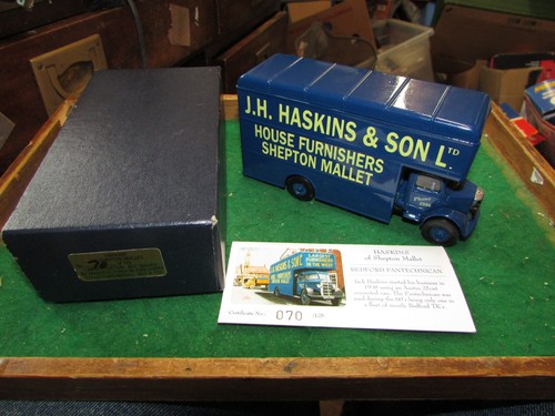 Corgi classics bedford - corgi,