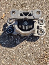 Land Rover Range Rover Evoque L538 2017 Diesel 132kW Engine mounting bracket