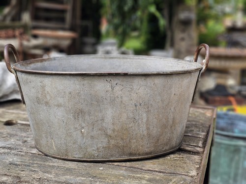Vintage galvanise metal bath - vintage,
