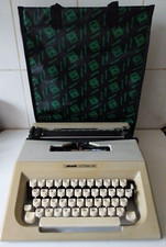 Vintage Olivetti Lettera 25