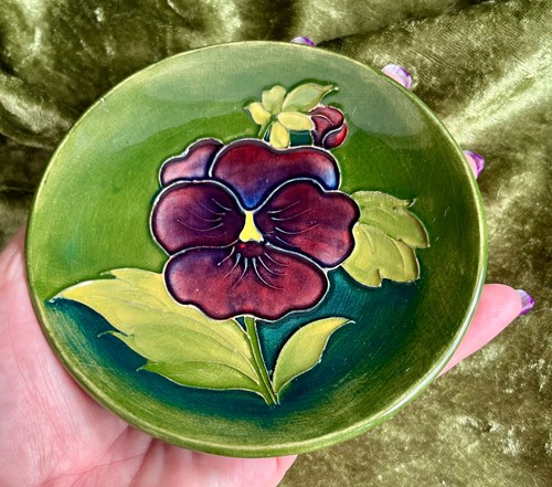 Vintage moorcroft pottery pin - moorcroft,