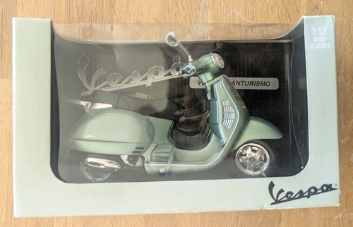Vespa granturismo scooter - vespa,