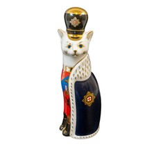 Royal Crown Derby Royal Cats William Paperweight 1st Quality (Ex-Display)