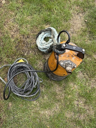 Submersible water pump - water,