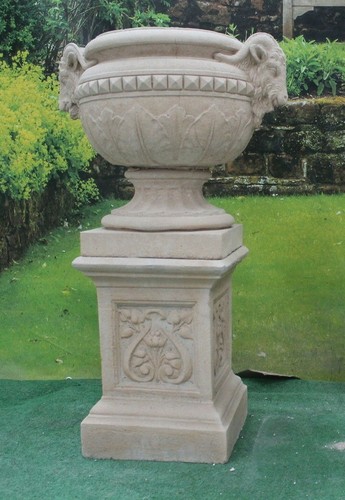Single sandstone rams head - rams,