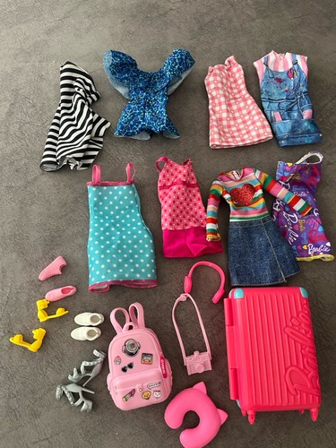 Barbie clothes bundle - clothes,