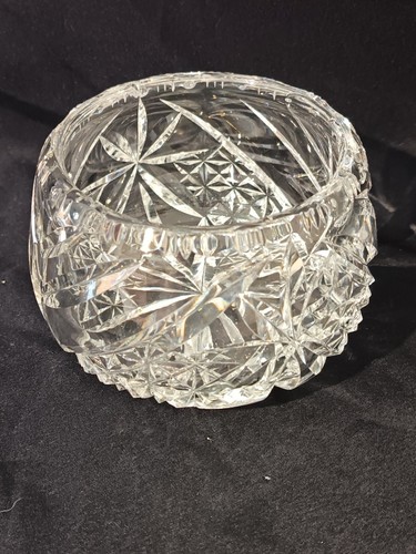 Decorative cut crystal flower - cut,