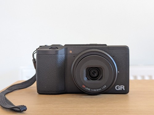 Ricoh 2mp digital - gr, 16.2mp