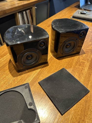 Surround speakers gloss - surround, black