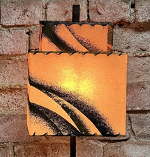 VINTAGE 8.5" MCM BLACK & GOLD