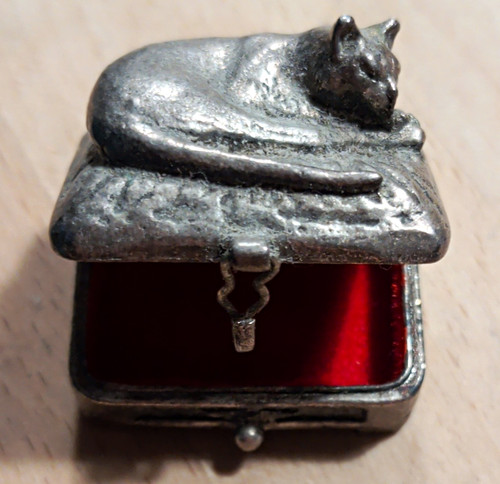Vintage silver tone mini - tone,