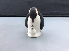 HIGHBANK   PORCELAIN   PENGUIN