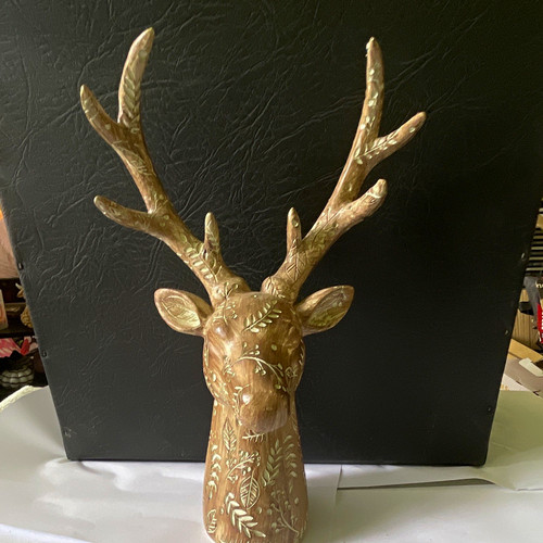 Wood affect deer head figurine - deer,
