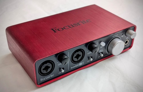 Focusrite scarlett 2i2 - focusrite, (1st
