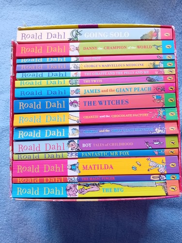 Roald dahl books - 15, box