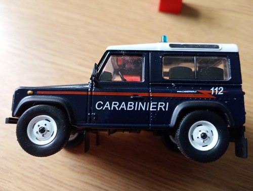 Land rover defender - rover,