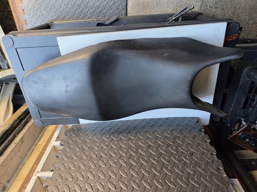 Honda hornet 600 seat - hornet, cb
