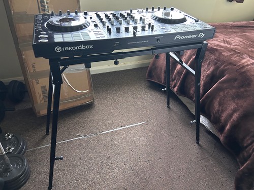 Adjustable deck stand - adjustable,