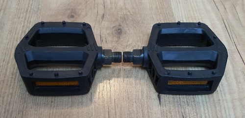 Platform pedals in - pedals,