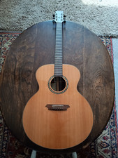 Naga acoustic guitar SJE28